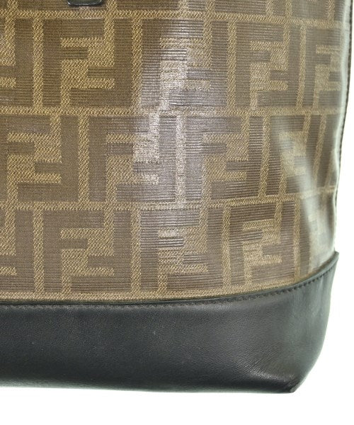 FENDI 肩背包