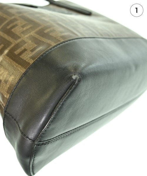 FENDI 肩背包