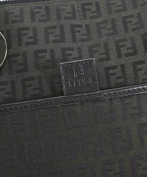 FENDI 肩背包