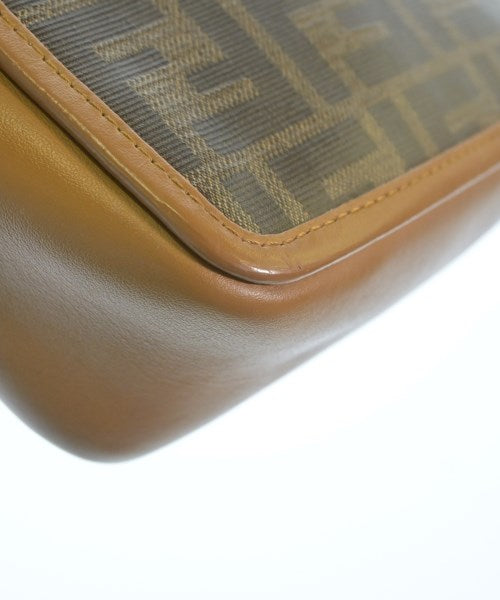 FENDI 肩背包