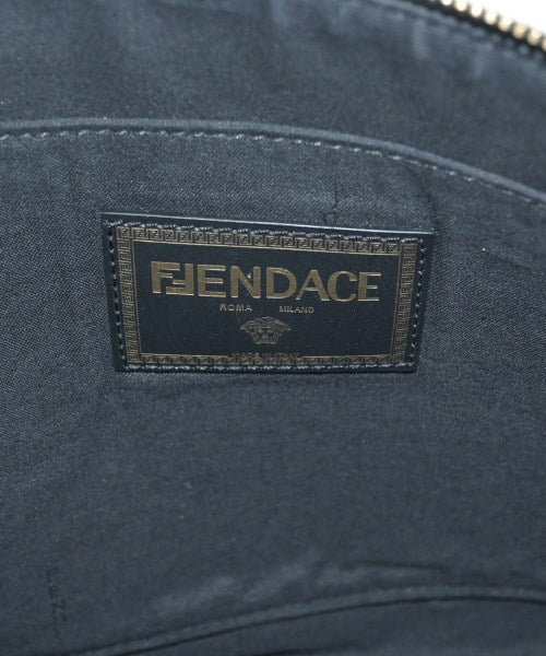 FENDI 手拿包