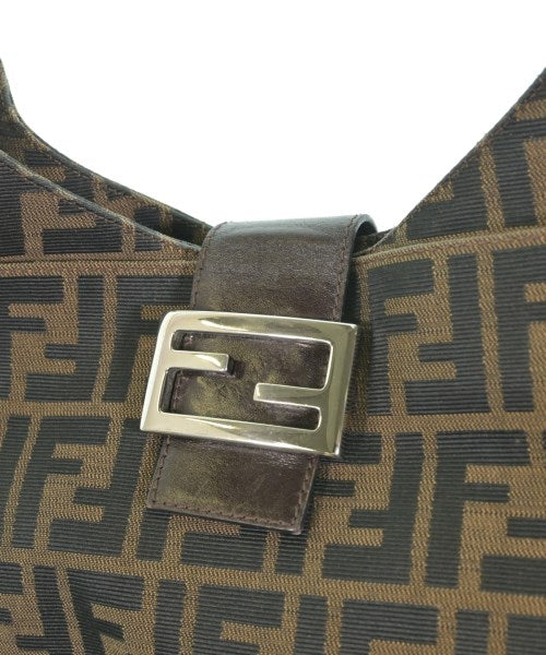 FENDI 肩背包
