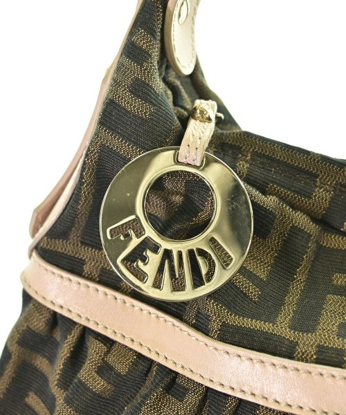 FENDI 肩背包