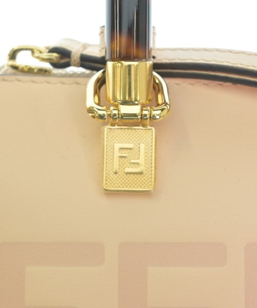 FENDI 肩背包