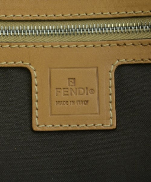 FENDI 肩背包