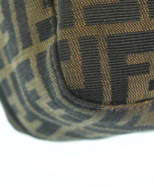 FENDI 肩背包