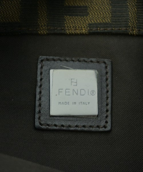 FENDI 肩背包