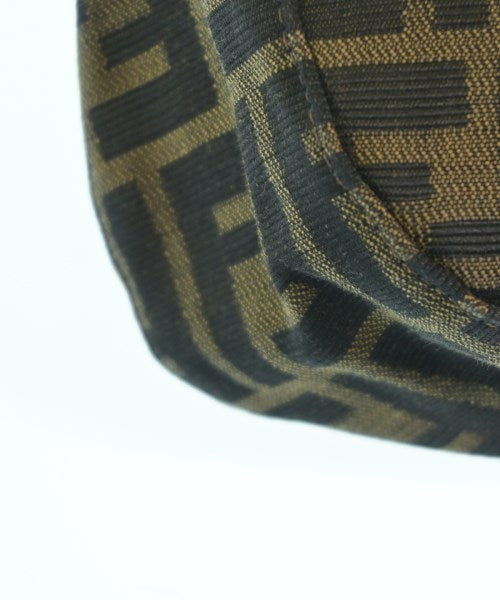 FENDI 肩背包