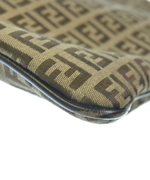 FENDI 肩背包