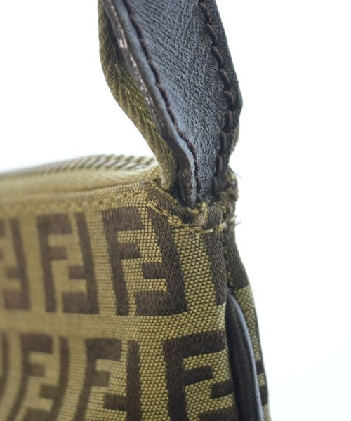 FENDI 肩背包