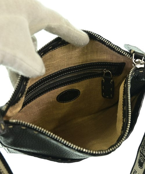 FENDI 肩背包
