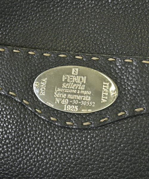 FENDI 肩背包