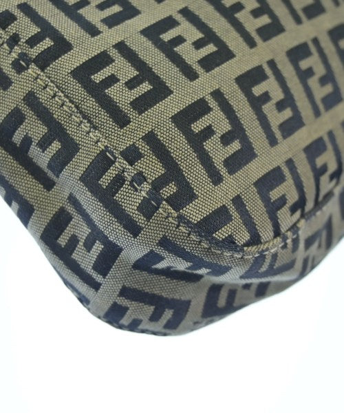 FENDI 肩背包