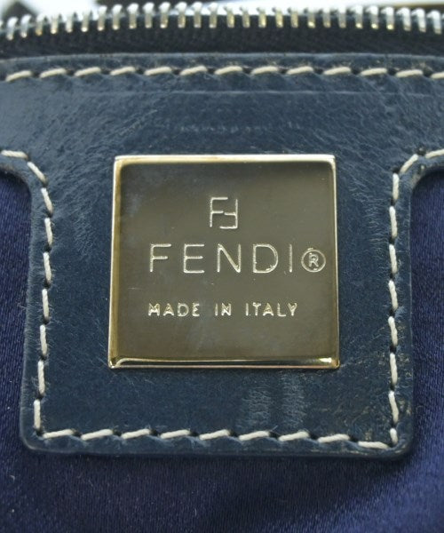 FENDI 肩背包
