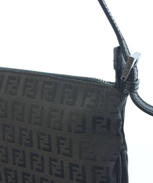 FENDI 肩背包