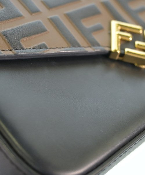 FENDI 肩背包