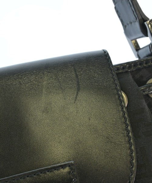 FENDI 肩背包