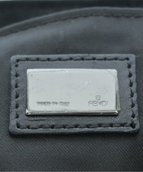 FENDI 肩背包