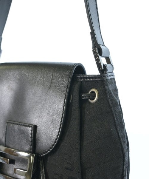 FENDI 肩背包