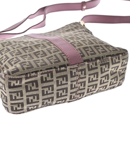 FENDI 肩背包