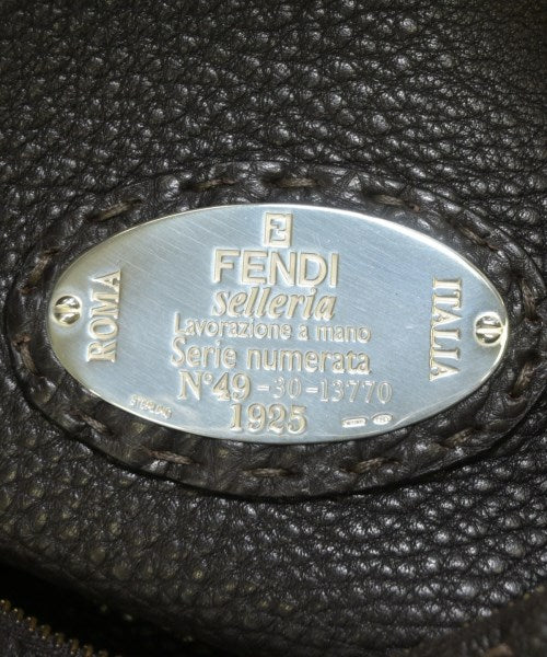 FENDI 肩背包