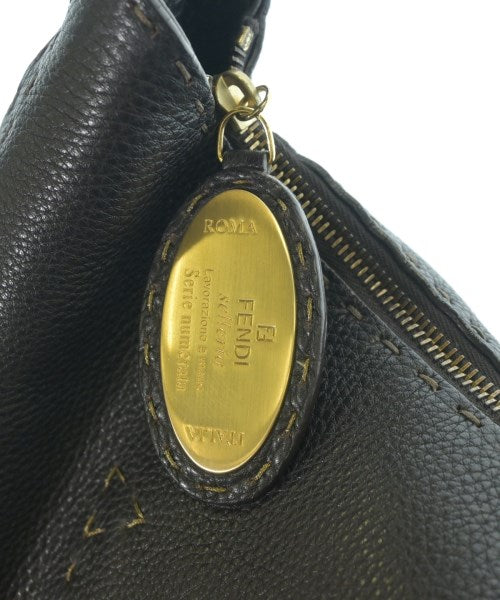 FENDI 肩背包