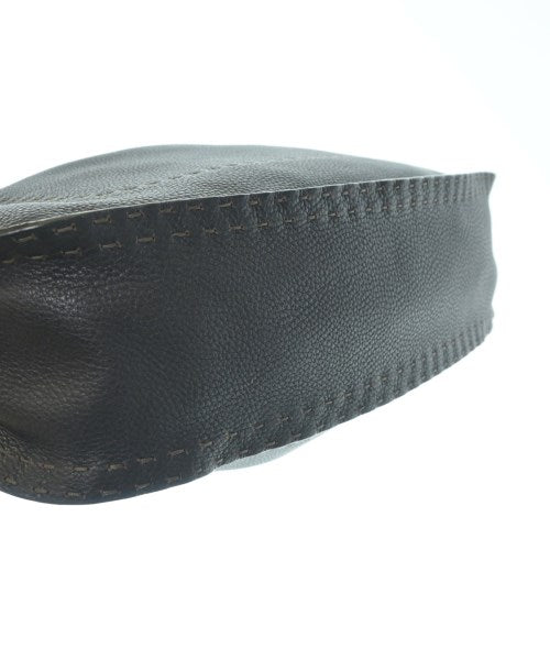 FENDI 肩背包