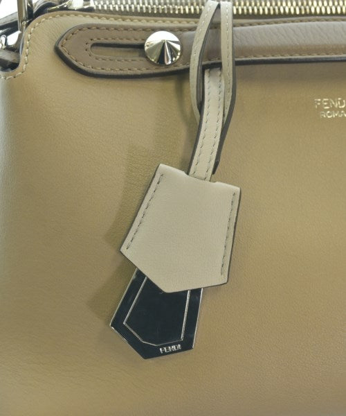 FENDI 肩背包
