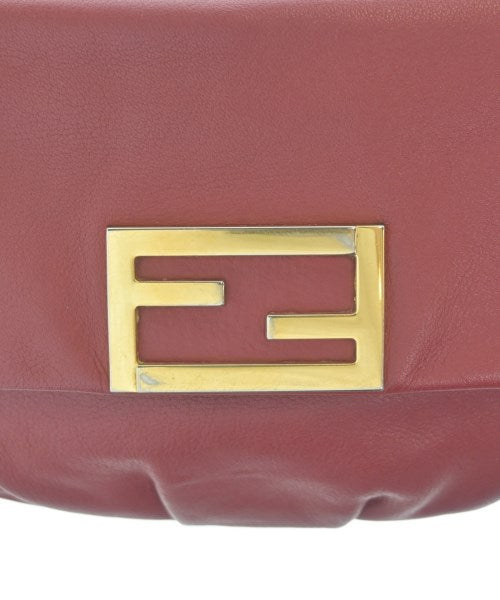 FENDI 肩背包