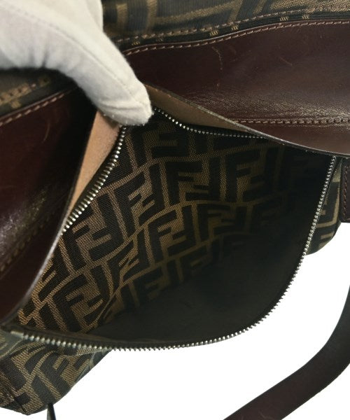 FENDI 肩背包