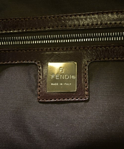 FENDI 肩背包