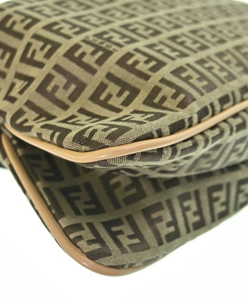 FENDI 肩背包