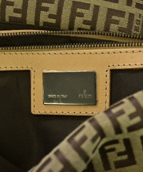 FENDI 肩背包