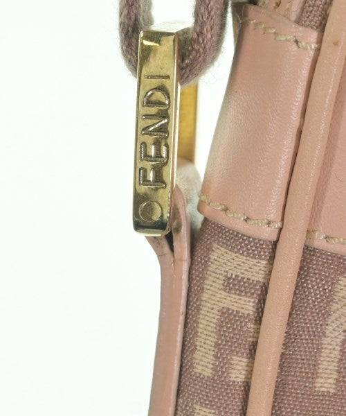 FENDI 肩背包