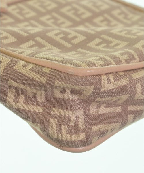 FENDI 肩背包