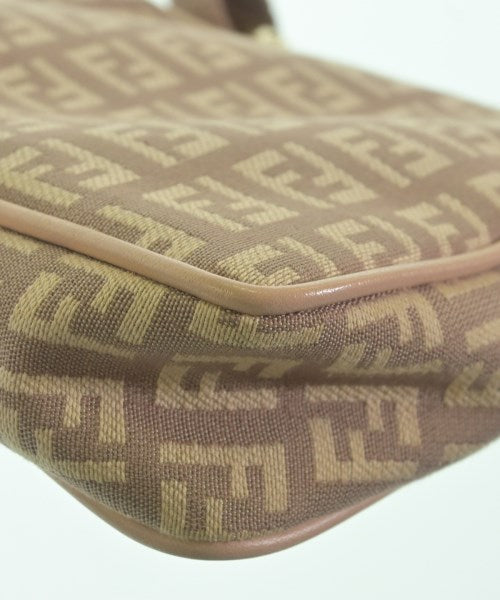 FENDI 肩背包