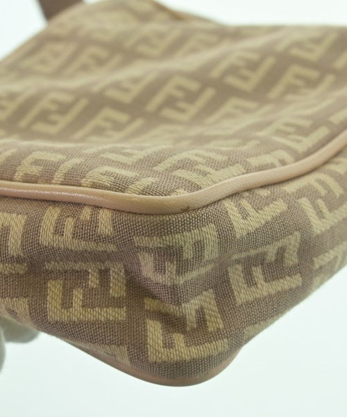 FENDI 肩背包