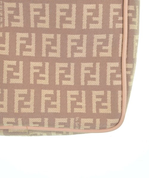 FENDI 肩背包
