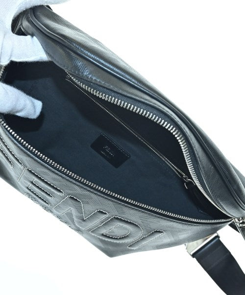 FENDI 肩背包