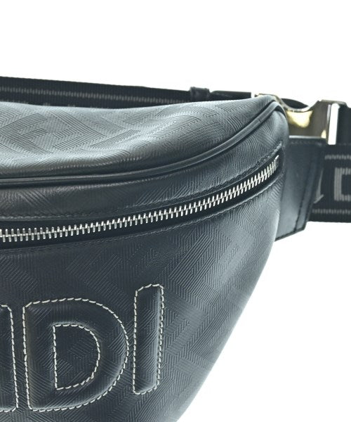 FENDI 肩背包