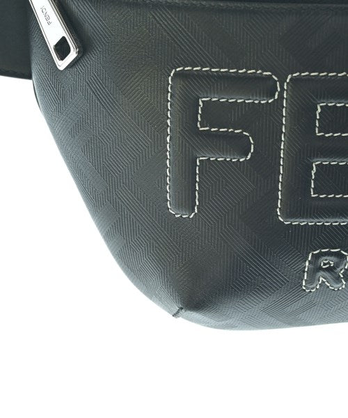 FENDI 肩背包