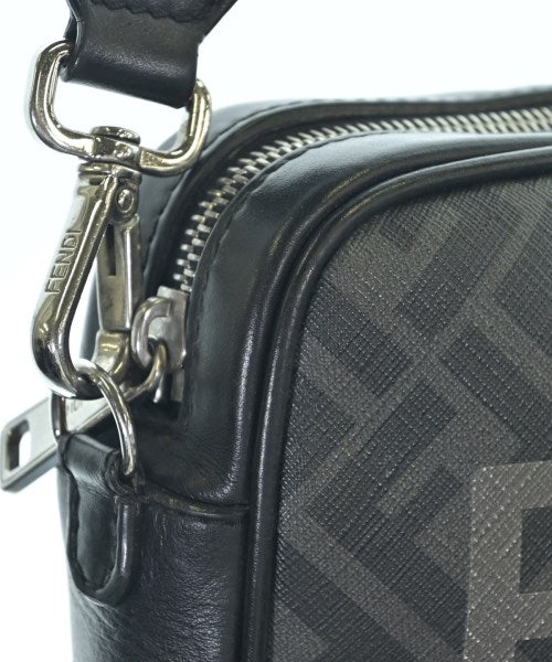 FENDI 肩背包