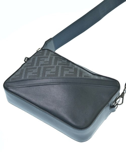 FENDI 肩背包