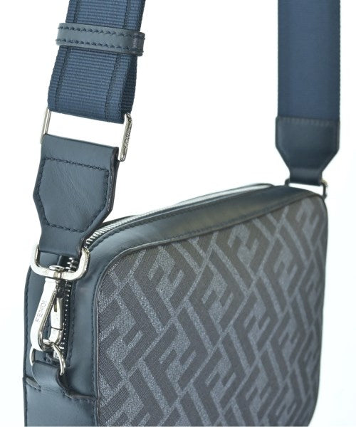 FENDI 肩背包