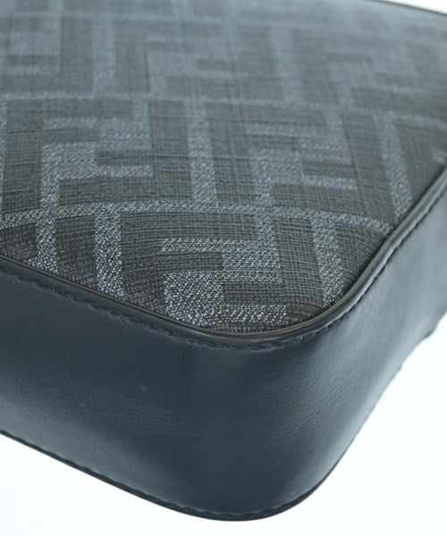 FENDI 肩背包