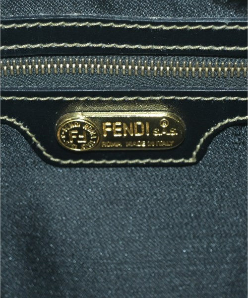FENDI 肩背包