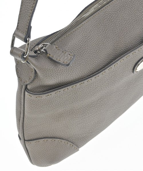 FENDI 肩背包
