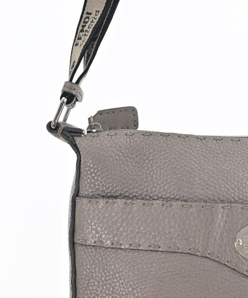 FENDI 肩背包