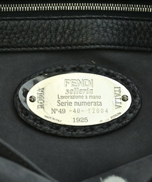 FENDI 肩背包