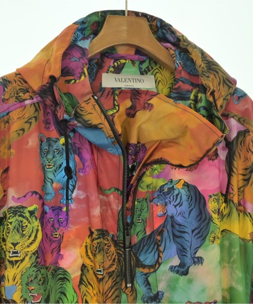VALENTINO 山系外套
